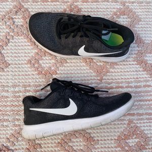 Nike Black and White Women's Sneakers